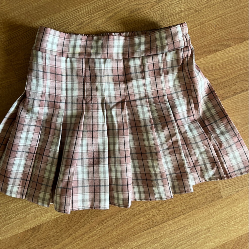 Pink plaid skirt size medium